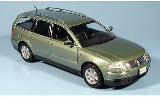 Miniature Volkswagen Passat 1/24 Welly Variant met. verte 2001 1:24 Volkswagen Passat 1/24 Welly Variant met. verte 2001 1:24 miniature