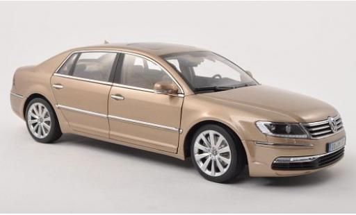 Volkswagen Phaeton 1/18 Welly met.-dkl.-beige (GTA Edition) 1:18 miniature