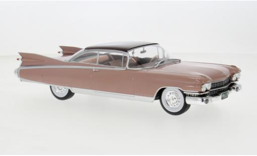 Miniature Cadillac Eldorado 1/24 WhiteBox Seville metallise rose 1959 1:24 Cadillac Eldorado 1/24 WhiteBox Seville metallise rose 1959 1:24 miniature