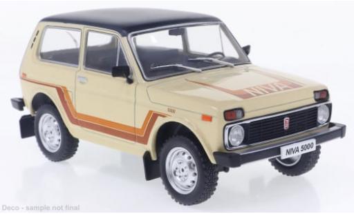 Miniature Lada Niva 1/24 WhiteBox 5000 beige/Dekor 1980 1:24 Lada Niva 1/24 WhiteBox 5000 beige/Dekor 1980 1:24 miniature