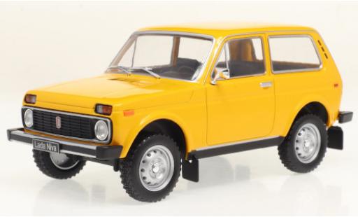 Miniature Lada Niva 1/24 WhiteBox orange Lada Niva 1/24 WhiteBox orange miniature