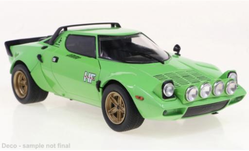 Miniature Lancia Stratos 1/24 WhiteBox HF verte 1975 Lancia Stratos 1/24 WhiteBox HF verte 1975 miniature