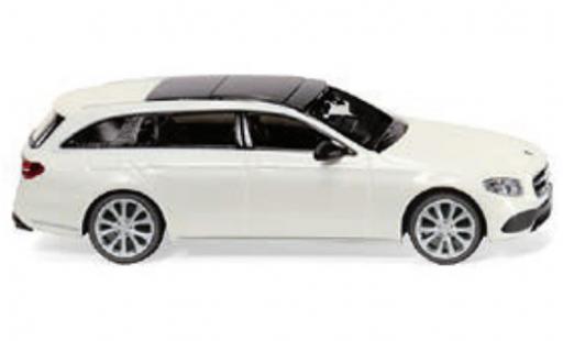 Miniature Mercedes Classe E 1/87 Wiking T-Modell Avantgarde (S213) metallise blanche Mercedes Classe E 1/87 Wiking T-Modell Avantgarde (S213) metallise blanche miniature